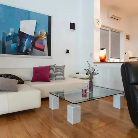 아파트 Neva Luxury With Private Pool *