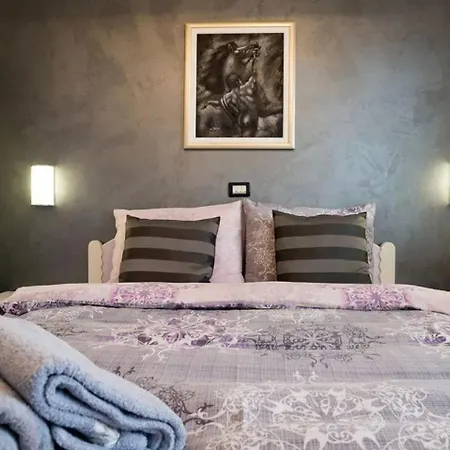 아파트 Neva Luxury With Private Pool 풀라